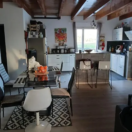Prázdninový dům Maison Confortable A Avec Jardin *
