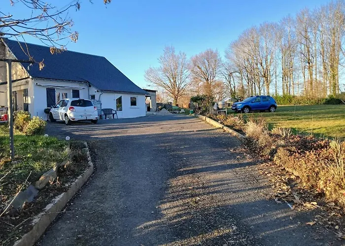 Maison Confortable A Avec Jardin *