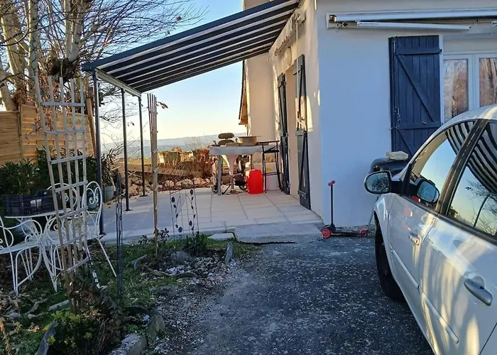 Maison Confortable A Avec Jardin Comps-la-Grand-Ville